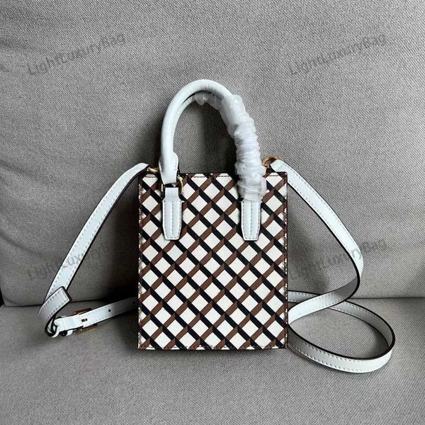 5a mini tote for women classic famous brand shoulder bag designer leather wallet quality crossbody of fashion shopping purses 220316
5a mini tote for women classic famous brand shoulder bag designer leather wallet quality crossbody of fashion shopping purses 220316