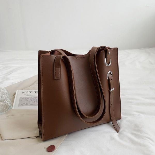 evening bags 2022 trend vintage shoulder bag for women large capacity leather bucket tote designer lady handbags purse
evening bags 2022 trend vintage shoulder bag for women large capacity leather bucket tote designer lady handbags purse