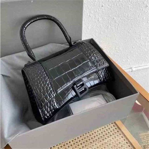 designer balencigas trendy bags 2022 star same bag female character fashion home crocodile hourglass
designer balencigas trendy bags 2022 star same bag female character fashion home crocodile hourglass