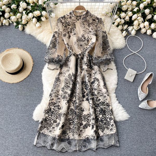 palace style heavy industry embroidery mesh dress noble elegant temperament women's dress 2023 new summer skirt, Black;gray
palace style heavy industry embroidery mesh dress noble elegant temperament women's dress 2023 new summer skirt, Black;gray