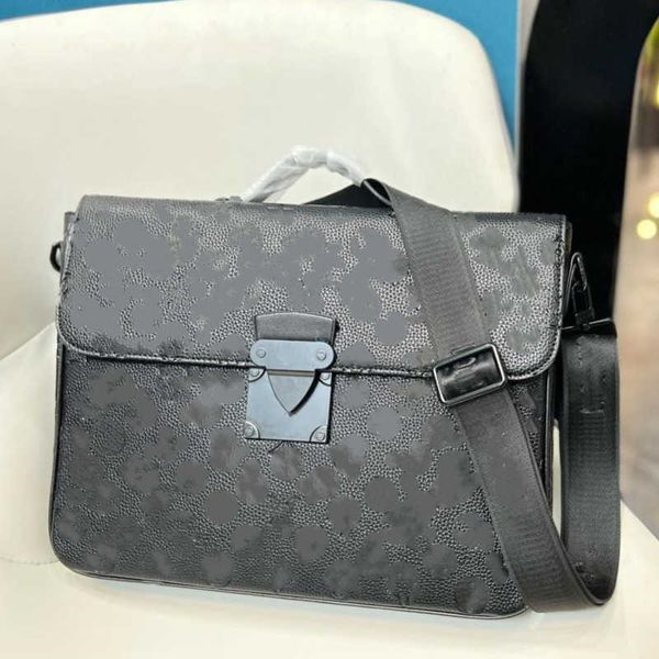 22ss men briefcase messenger bags fashion luxury bags pu leather exquisite workmanship designer purses envelope wallet crossbody bag purse
22ss men briefcase messenger bags fashion luxury bags pu leather exquisite workmanship designer purses envelope wallet crossbody bag purse