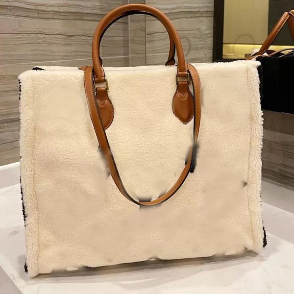 cosmetic bags cases 2022 winter lamb wool handbag teddy plush tote bag large capacity package shopping shoulder bags classic letter printed
cosmetic bags cases 2022 winter lamb wool handbag teddy plush tote bag large capacity package shopping shoulder bags classic letter printed