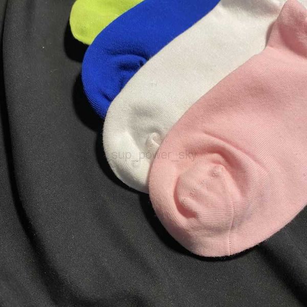men's socks balencaigass designer ins street trend sock letter fluorescent college style men women's cotton medium tube stockings, Black
men's socks balencaigass designer ins street trend sock letter fluorescent college style men women's cotton medium tube stockings, Black