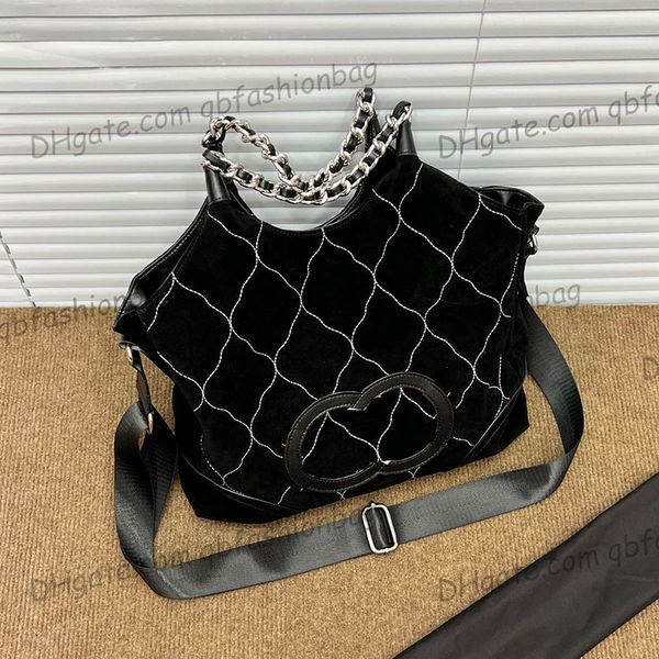 french womens designer suede jumbo hobo bags silver chain handle tote suitcase underarm street luggage nylon strap crossbody large capacity
french womens designer suede jumbo hobo bags silver chain handle tote suitcase underarm street luggage nylon strap crossbody large capacity