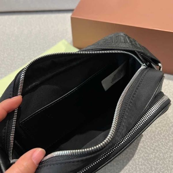 designer pra bag crossbody men's simple casual cross shoulder men's and women's same versatile small satchel
designer pra bag crossbody men's simple casual cross shoulder men's and women's same versatile small satchel