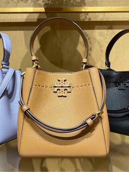 leather fashion handbag torysbirchs designer bags original quality tb women's bag cowhide bucket single shoulder messenger portable tot
leather fashion handbag torysbirchs designer bags original quality tb women's bag cowhide bucket single shoulder messenger portable tot