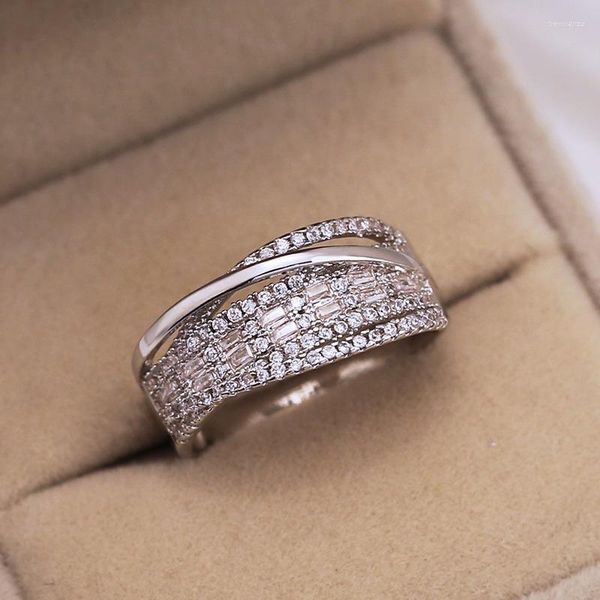 cluster rings fashion geometric line interlaced ring unique design creative product dinner party engagement, Golden;silver
cluster rings fashion geometric line interlaced ring unique design creative product dinner party engagement, Golden;silver