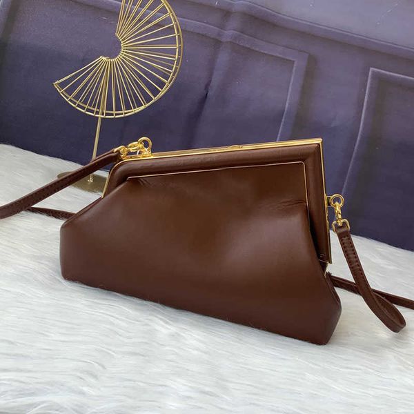 evening bags autumn popular women small f handbag single shoulder bag messenger bags multiple colors metal buckle fashion senior exquisite a
evening bags autumn popular women small f handbag single shoulder bag messenger bags multiple colors metal buckle fashion senior exquisite a
