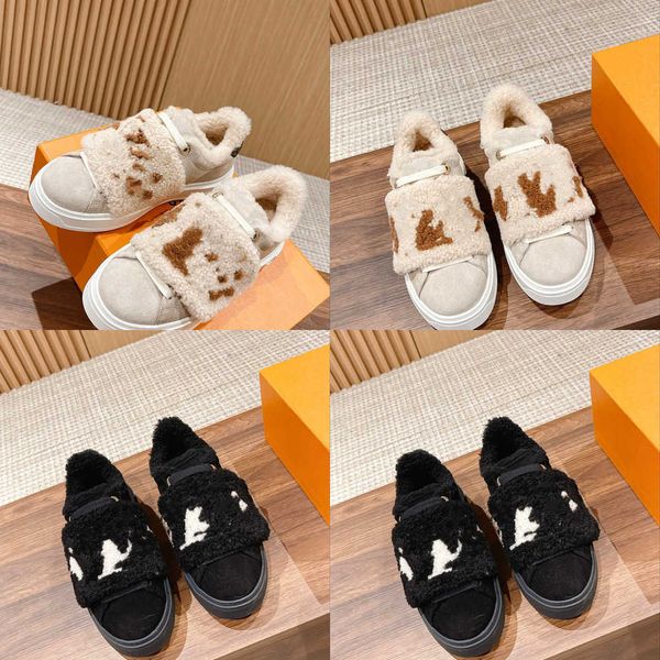 luxurys designer time out fur sneaker furry plush sheep wool flower embossed low casual shoes women treaded rubber sole genuine leather clas
luxurys designer time out fur sneaker furry plush sheep wool flower embossed low casual shoes women treaded rubber sole genuine leather clas