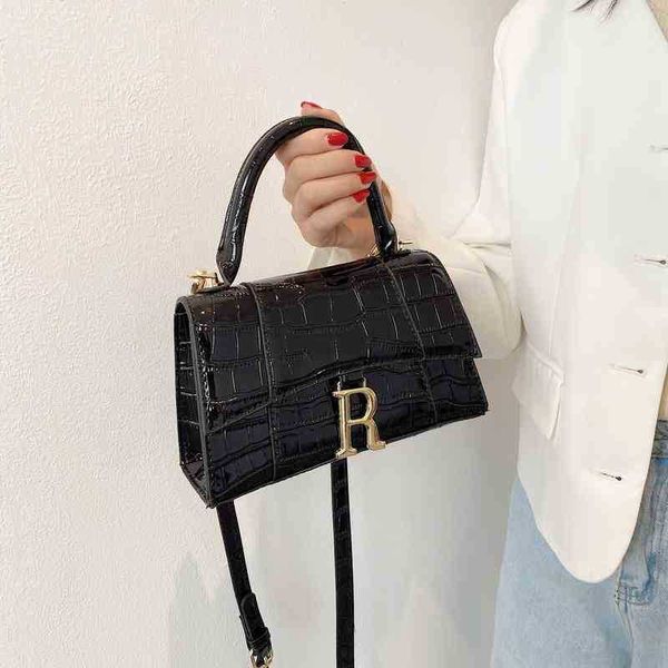 bag 2023 trendy fashion new women's bag 18% off designer women's leisure one messenger black stone pattern small square
bag 2023 trendy fashion new women's bag 18% off designer women's leisure one messenger black stone pattern small square