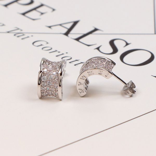 18k gold hip hop earrings women designer jewelry earring stud with full diamond copper gold plated for wedding gifts, Golden;silver
18k gold hip hop earrings women designer jewelry earring stud with full diamond copper gold plated for wedding gifts, Golden;silver