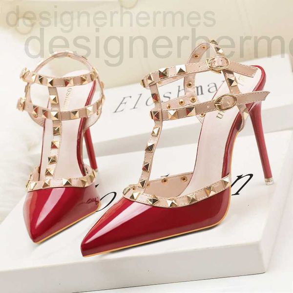 sandals designer 9616-56 fashion nightclub high heels leather metal rivet women's shoes roman sandals 79v6, Black
sandals designer 9616-56 fashion nightclub high heels leather metal rivet women's shoes roman sandals 79v6, Black