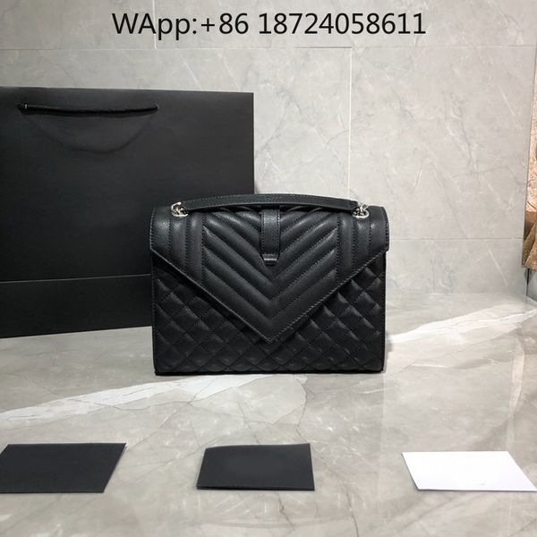 2020 new style hard-wearing caviar lines cowhide very atmosphere black with gold hardware a joker internal zipper bag can be equipped with 4
2020 new style hard-wearing caviar lines cowhide very atmosphere black with gold hardware a joker internal zipper bag can be equipped with 4