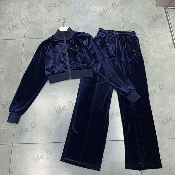 brand womens two piece pants velvet short zipper wide-waisted casual trousers classic sports style women tracksuits 3 colors, White
brand womens two piece pants velvet short zipper wide-waisted casual trousers classic sports style women tracksuits 3 colors, White