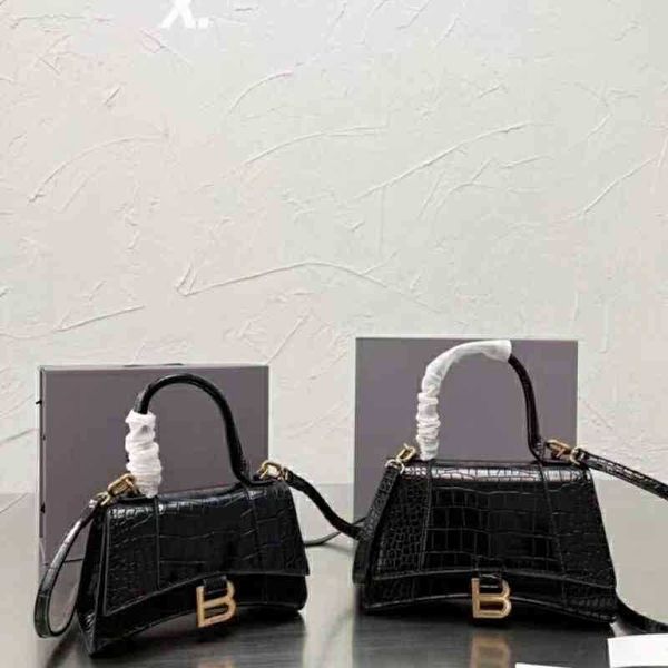 designer balencigas trendy bags 2022 advanced hourglass bag crocodile net red same leather single shoulder messenger
designer balencigas trendy bags 2022 advanced hourglass bag crocodile net red same leather single shoulder messenger