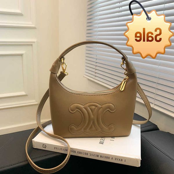 designer bags small high class feeling tote 2022 new triumphal arch women's summer portable msenger bag factory direct sale
designer bags small high class feeling tote 2022 new triumphal arch women's summer portable msenger bag factory direct sale