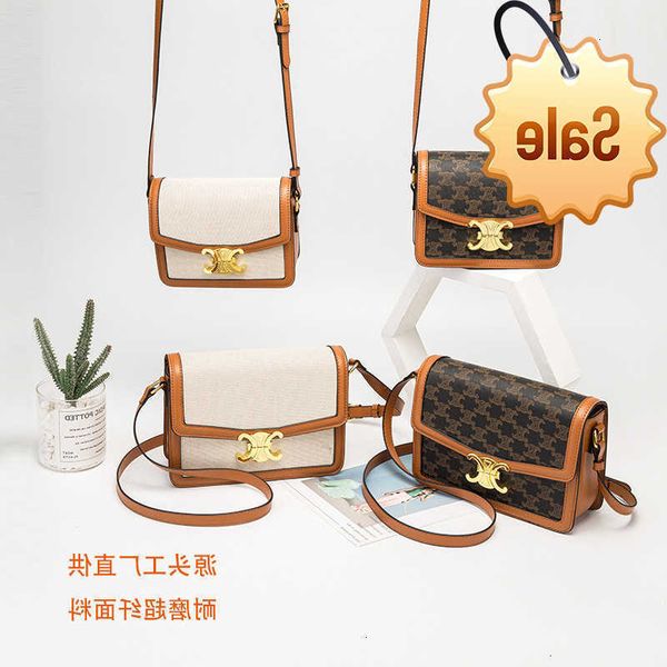 designer bags 2022 new triumphal arch old canvas small square single shoulder contrast tofu cross bag factory direct sale 
designer bags 2022 new triumphal arch old canvas small square single shoulder contrast tofu cross bag factory direct sale