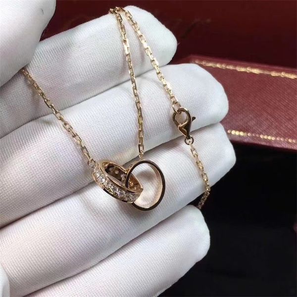 luxury designer necklace pendant necklaces chain jewelry for women plated silver gold lover necklace double rings connect classic wedding di
luxury designer necklace pendant necklaces chain jewelry for women plated silver gold lover necklace double rings connect classic wedding di