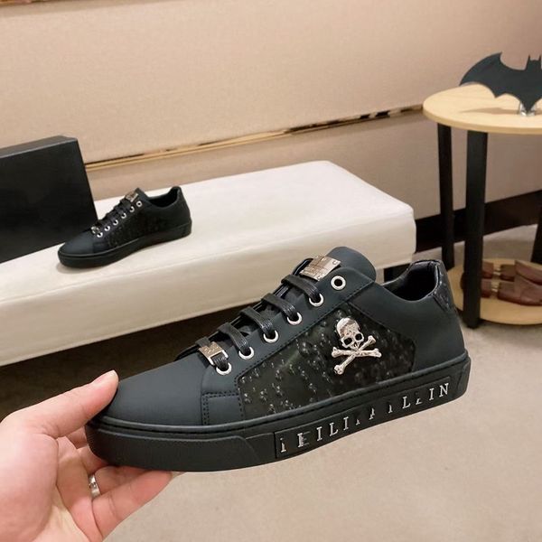 luxury designer shoes casual sneakers breathable mesh stitching metal elements are size38-45 mkjkkkl00000001, Red;white
luxury designer shoes casual sneakers breathable mesh stitching metal elements are size38-45 mkjkkkl00000001, Red;white
