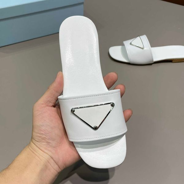 wholesale designer shoes skateboard sneakers runnings sport outside classic casual men women leather embroidered ace bee black white for f1y
wholesale designer shoes skateboard sneakers runnings sport outside classic casual men women leather embroidered ace bee black white for f1y