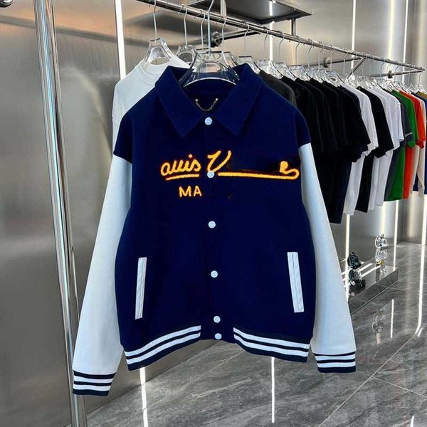 22ss designer baseball jacket autumn winter new heart-shaped embroidery stick sportswear men's button coat, Black;brown
22ss designer baseball jacket autumn winter new heart-shaped embroidery stick sportswear men's button coat, Black;brown
