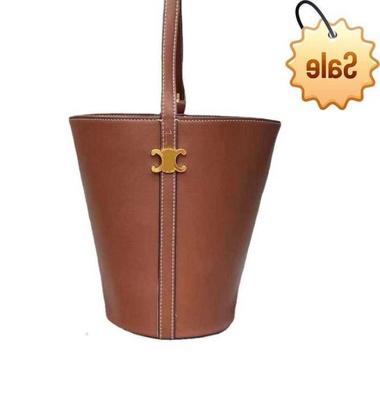 designer bags 2022 new girls' one shoulder diagonal msenger triumphal arch bucket bag counter factory direct sale
designer bags 2022 new girls' one shoulder diagonal msenger triumphal arch bucket bag counter factory direct sale