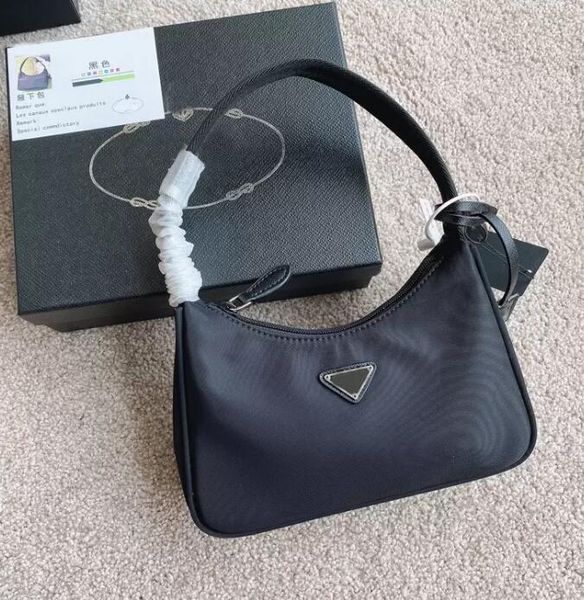 2021 re-edition underarm clutch bag 2000 nylon leather shoulder bags women crossbody messenger handbag evening totes purse wholesale101101
2021 re-edition underarm clutch bag 2000 nylon leather shoulder bags women crossbody messenger handbag evening totes purse wholesale101101