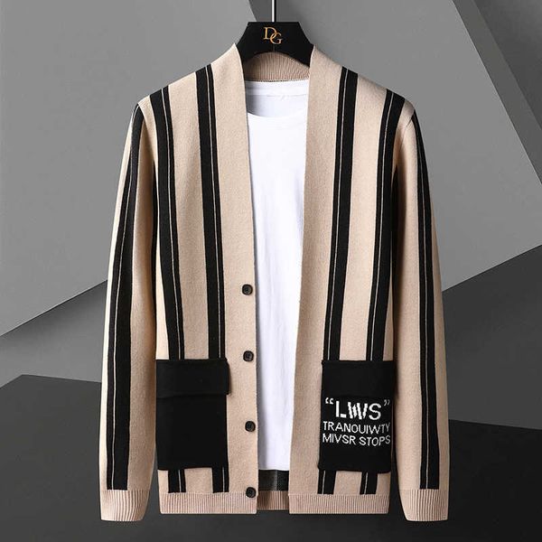 men's sweaters 2022 nieuwe herfst winter streep mannen leisure kasjmier vest mens fashion lange mouwen knappe vesten zachte warme manne, White;black
men's sweaters 2022 nieuwe herfst winter streep mannen leisure kasjmier vest mens fashion lange mouwen knappe vesten zachte warme manne, White;black