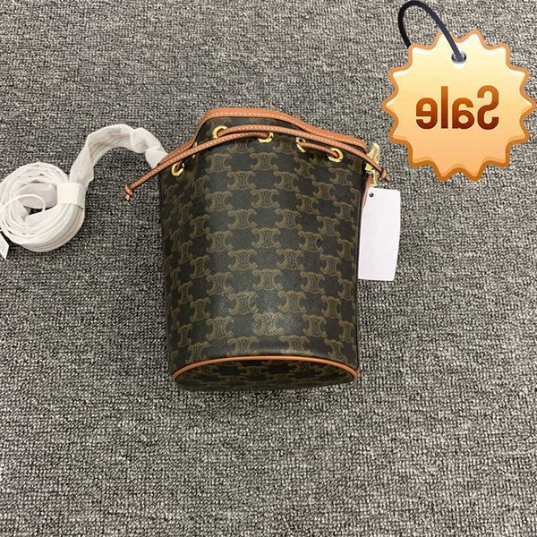 designer bags new triumphal arch old flower bucket pull out drum fashion versatile one shoulder crossbody handheld women's bag factory
designer bags new triumphal arch old flower bucket pull out drum fashion versatile one shoulder crossbody handheld women's bag factory