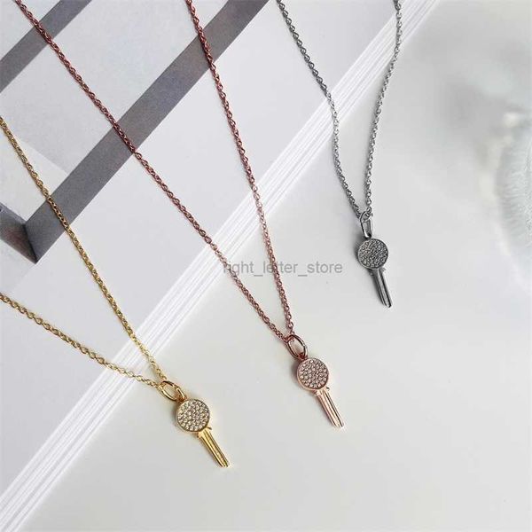 pendant necklaces diamond key necklace luxury jewelry for women holiday gift fashion simple high end with box g220921, Silver
pendant necklaces diamond key necklace luxury jewelry for women holiday gift fashion simple high end with box g220921, Silver