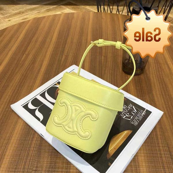 designer bags 2022 spring triumphal arch lunch leather fashion youth mini box women's single shoulder hand carrying small square bag fa
designer bags 2022 spring triumphal arch lunch leather fashion youth mini box women's single shoulder hand carrying small square bag fa