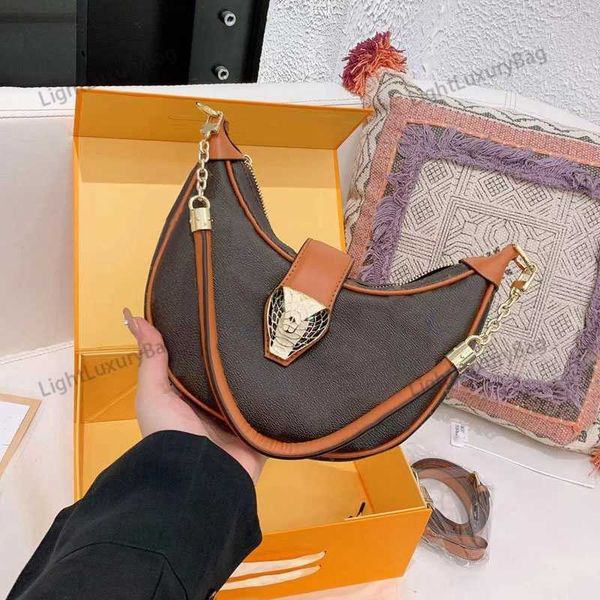 evening bags retro snake-head shoulder bag designer leather chain handbag fashion subaxillary wallet for women classic famous brand shopping
evening bags retro snake-head shoulder bag designer leather chain handbag fashion subaxillary wallet for women classic famous brand shopping