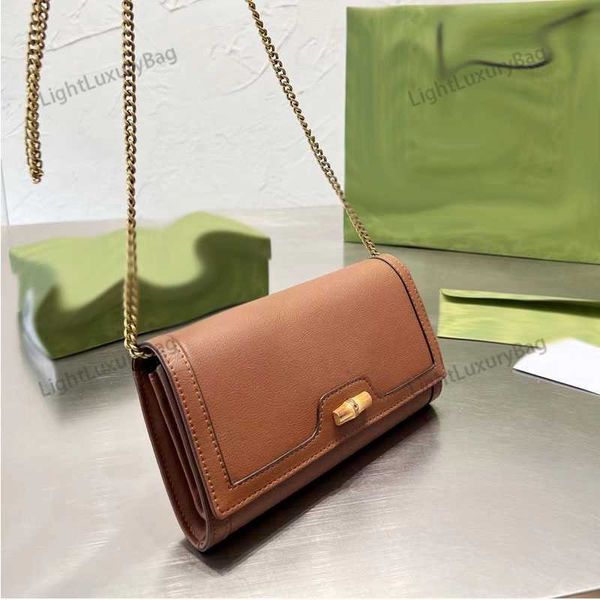 Shoulder Bag Designer Soft Leather for Women Fashion Classic Famous Brand Golden Chain Shopping Purses 220317, Green
Shoulder Bag Designer Soft Leather for Women Fashion Classic Famous Brand Golden Chain Shopping Purses 220317, Green