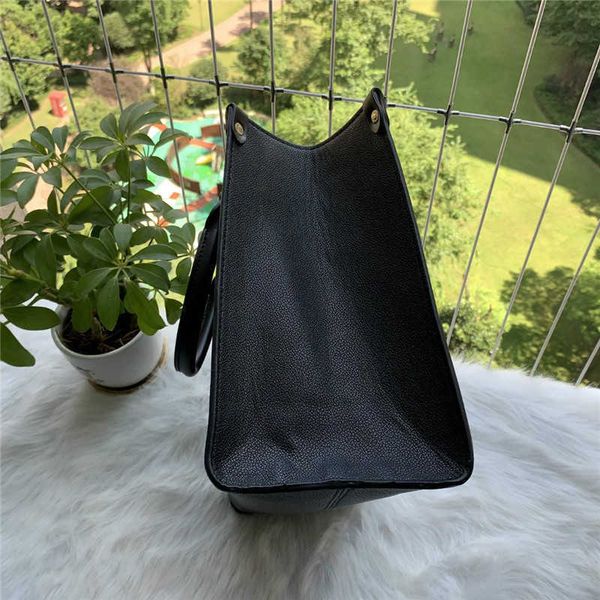 luxurys designers bags womens handbags purse flower tote bag ladies casual tote pvc leather shoulder bags female big purse handbag
luxurys designers bags womens handbags purse flower tote bag ladies casual tote pvc leather shoulder bags female big purse handbag