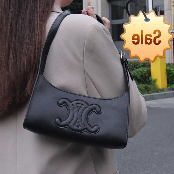 designer bags spring and summer versatile women's 2022 new one shoulder armpit triumphal arch method stick leather portable crcent bag
designer bags spring and summer versatile women's 2022 new one shoulder armpit triumphal arch method stick leather portable crcent bag