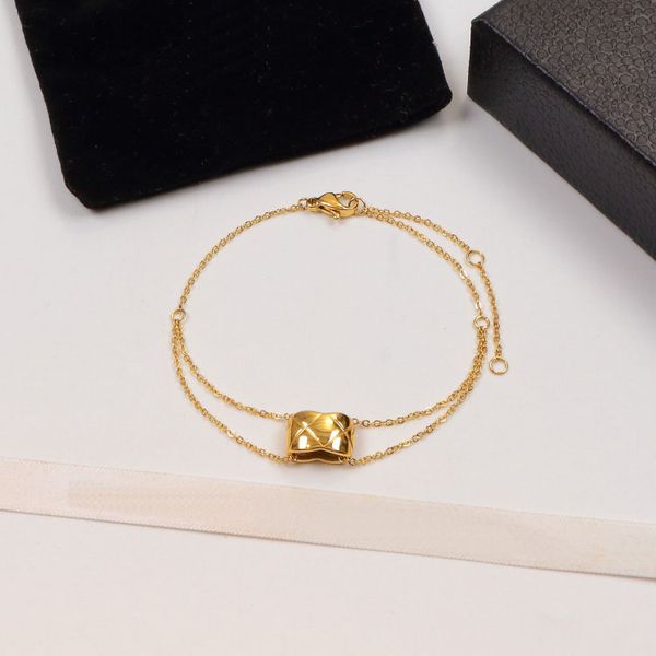 designer bracelet women pearl chain luxury brand saturn bracelets high-end fashion bracelet party wedding daily accessories valentine's, Black
designer bracelet women pearl chain luxury brand saturn bracelets high-end fashion bracelet party wedding daily accessories valentine's, Black