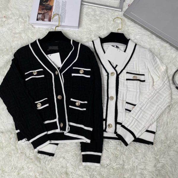 luxury womens knitting sweaters jackets long sleeved fashion knits coats metal button sweater women cardigan casual autumn winter maze, White
luxury womens knitting sweaters jackets long sleeved fashion knits coats metal button sweater women cardigan casual autumn winter maze, White