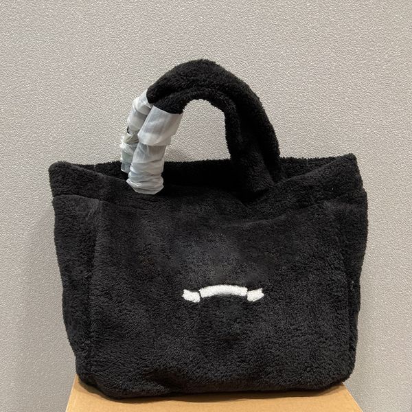 plush embroidered tote bags designer fluffy shoulder handbags women underarm bag totes large size for vacation
plush embroidered tote bags designer fluffy shoulder handbags women underarm bag totes large size for vacation