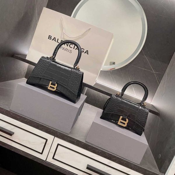 designer handbags messenger bags tote purse crocodile pattern hourglass handbag ladies fashion one shoulder backpacks crossbody
designer handbags messenger bags tote purse crocodile pattern hourglass handbag ladies fashion one shoulder backpacks crossbody