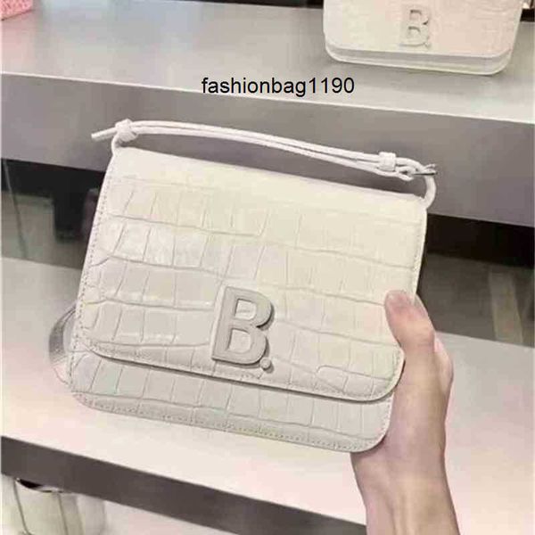 women designer balencaigass bags cowhide crocodile small square tofu single shoulder crossbody bag
women designer balencaigass bags cowhide crocodile small square tofu single shoulder crossbody bag