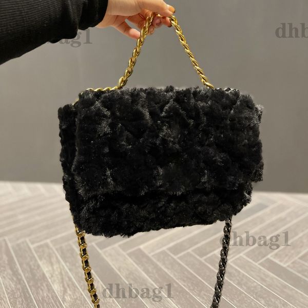 french classic womens designer autumn winter plush clamshell square bag hardware handbag four-color handbag single roombag crossbody purse s
french classic womens designer autumn winter plush clamshell square bag hardware handbag four-color handbag single roombag crossbody purse s
