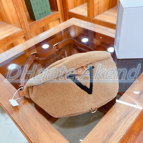 designer womens velour belt bum bag fanny pack luxury teddy mens handbag waist chest lambswool villus bumbag tedy shoulder crossbody heating
designer womens velour belt bum bag fanny pack luxury teddy mens handbag waist chest lambswool villus bumbag tedy shoulder crossbody heating
