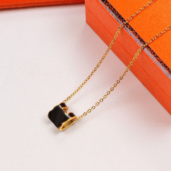 h letter heart pendant simple and versatile titanium steel necklace women's clavicle chain short 18k rose gold accsori fine jewelry, Silver
h letter heart pendant simple and versatile titanium steel necklace women's clavicle chain short 18k rose gold accsori fine jewelry, Silver