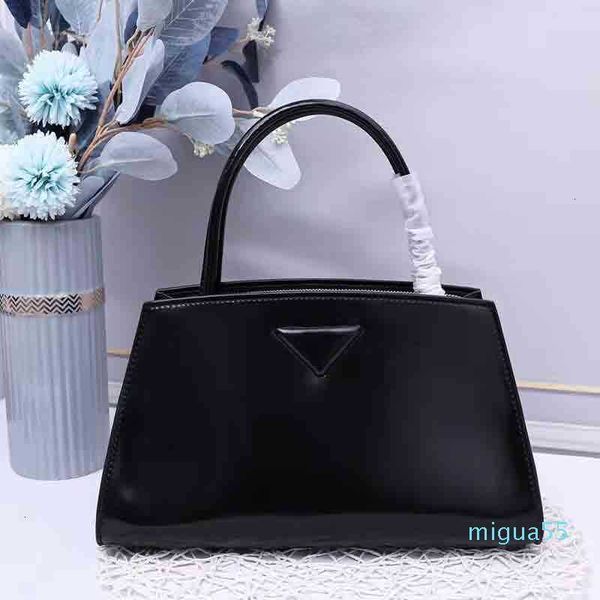 designer brand handbags one-shoulder messenger women's bag temperament elegant and versatile bright business shopping
designer brand handbags one-shoulder messenger women's bag temperament elegant and versatile bright business shopping