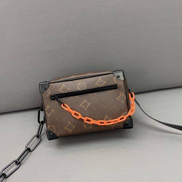 designer shoulder bag chain embossed box small square bags men's and women's universal messenger bag old flower handbags genuine l
designer shoulder bag chain embossed box small square bags men's and women's universal messenger bag old flower handbags genuine l