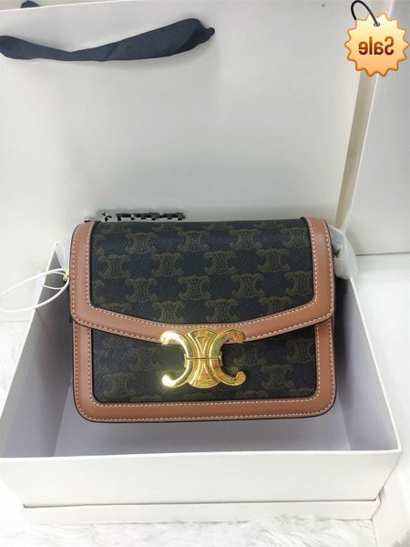 designer bags sai lao hua triumphal printed canvas small square butterfly lock box tofu bag single shoulder msenger factory direct sale
designer bags sai lao hua triumphal printed canvas small square butterfly lock box tofu bag single shoulder msenger factory direct sale