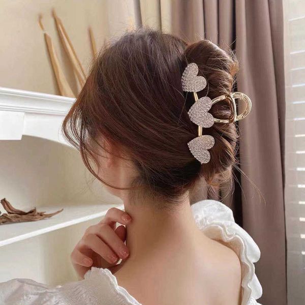 hair clips korean love rhinestone pearl summer temperament hair clip back head pan head shark large, Golden;silver
hair clips korean love rhinestone pearl summer temperament hair clip back head pan head shark large, Golden;silver