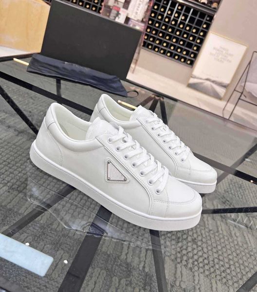 fashionable brushed leather sneakers shoes nylon leather men skateboard enameled metal triangle outdoor trainers comfort footwear walking, Black
fashionable brushed leather sneakers shoes nylon leather men skateboard enameled metal triangle outdoor trainers comfort footwear walking, Black