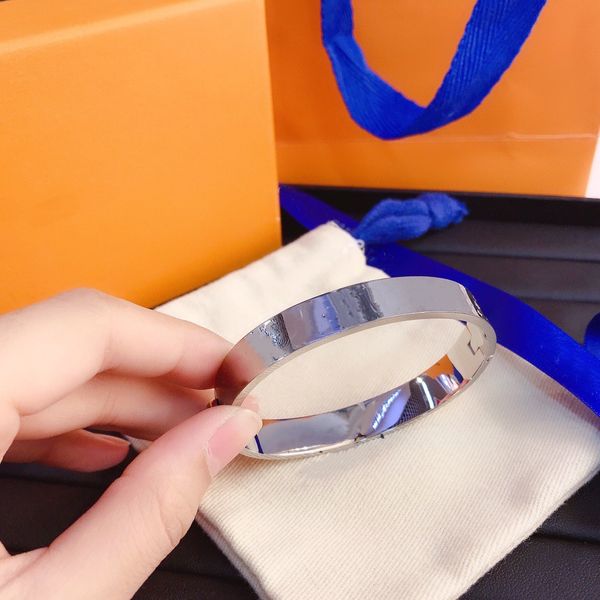 bangle female stainless steel screwdriver couple love bracelet mens fashion jewelry valentine day gift for girlfriend, Golden;silver
bangle female stainless steel screwdriver couple love bracelet mens fashion jewelry valentine day gift for girlfriend, Golden;silver