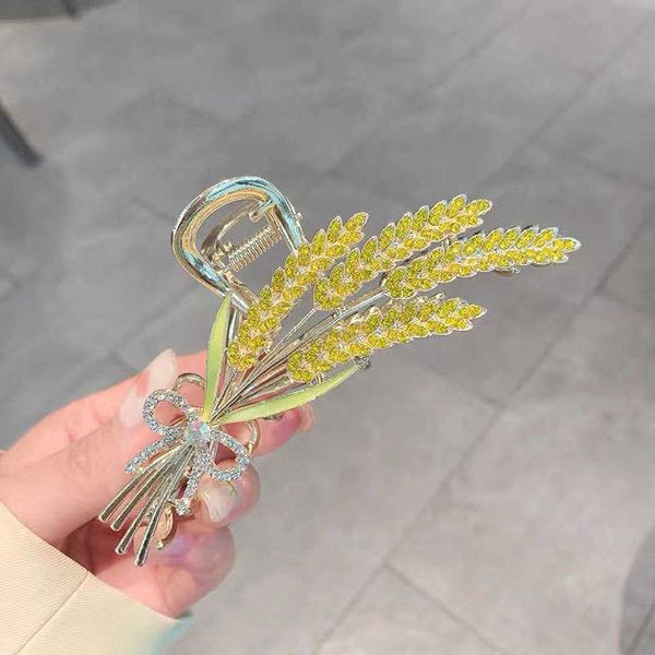 hair clip summer new rhinestone ear wheat fashion and versatile large shark clip red back brain plate, Golden;silver
hair clip summer new rhinestone ear wheat fashion and versatile large shark clip red back brain plate, Golden;silver